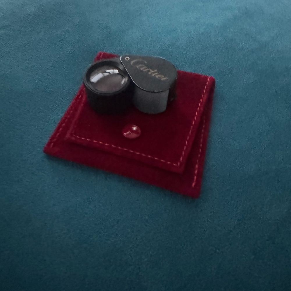Cartier Black Folding Loupe with Red Velvet Pouch - Picture 3 of 6